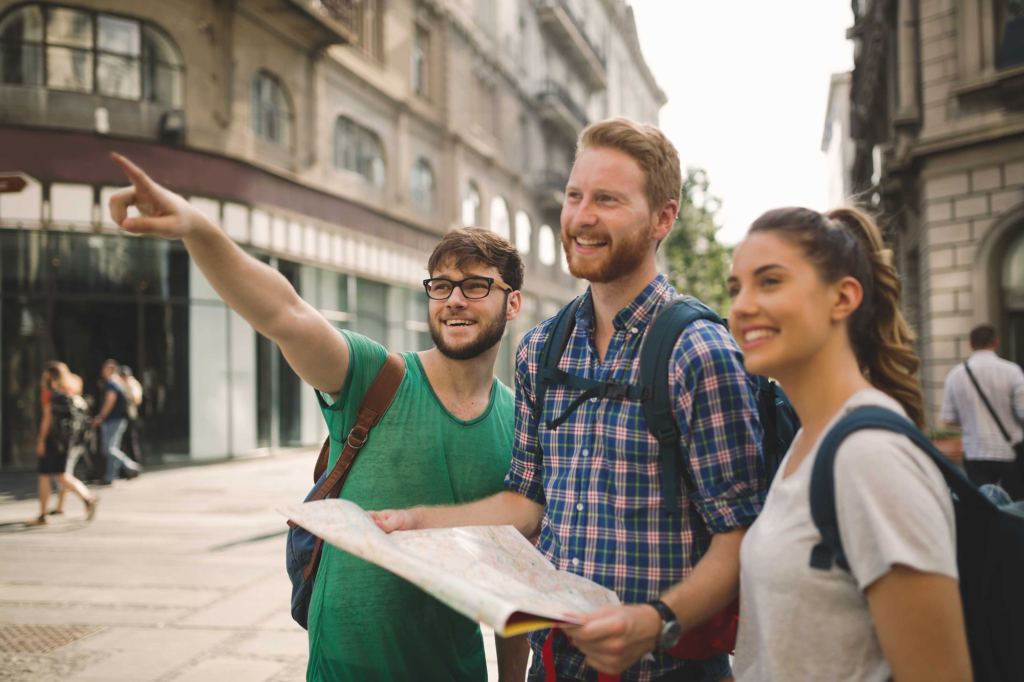 Turistlər üçün bələdçi: Bakıda luggage storage harada var?